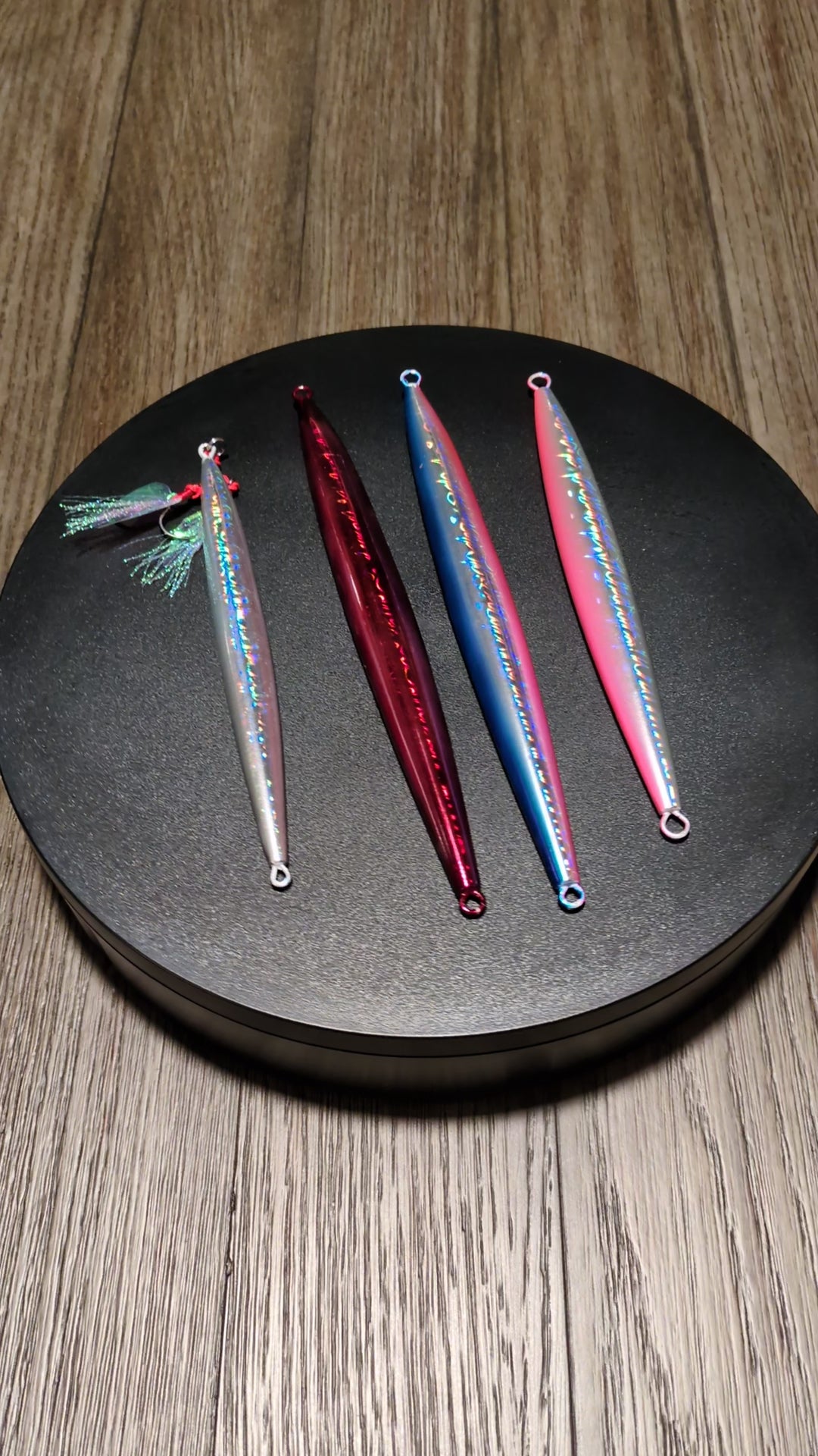 TJC300-015 Slow Pitch Jig: Blue, Silver and Pink with Glow. AKA 